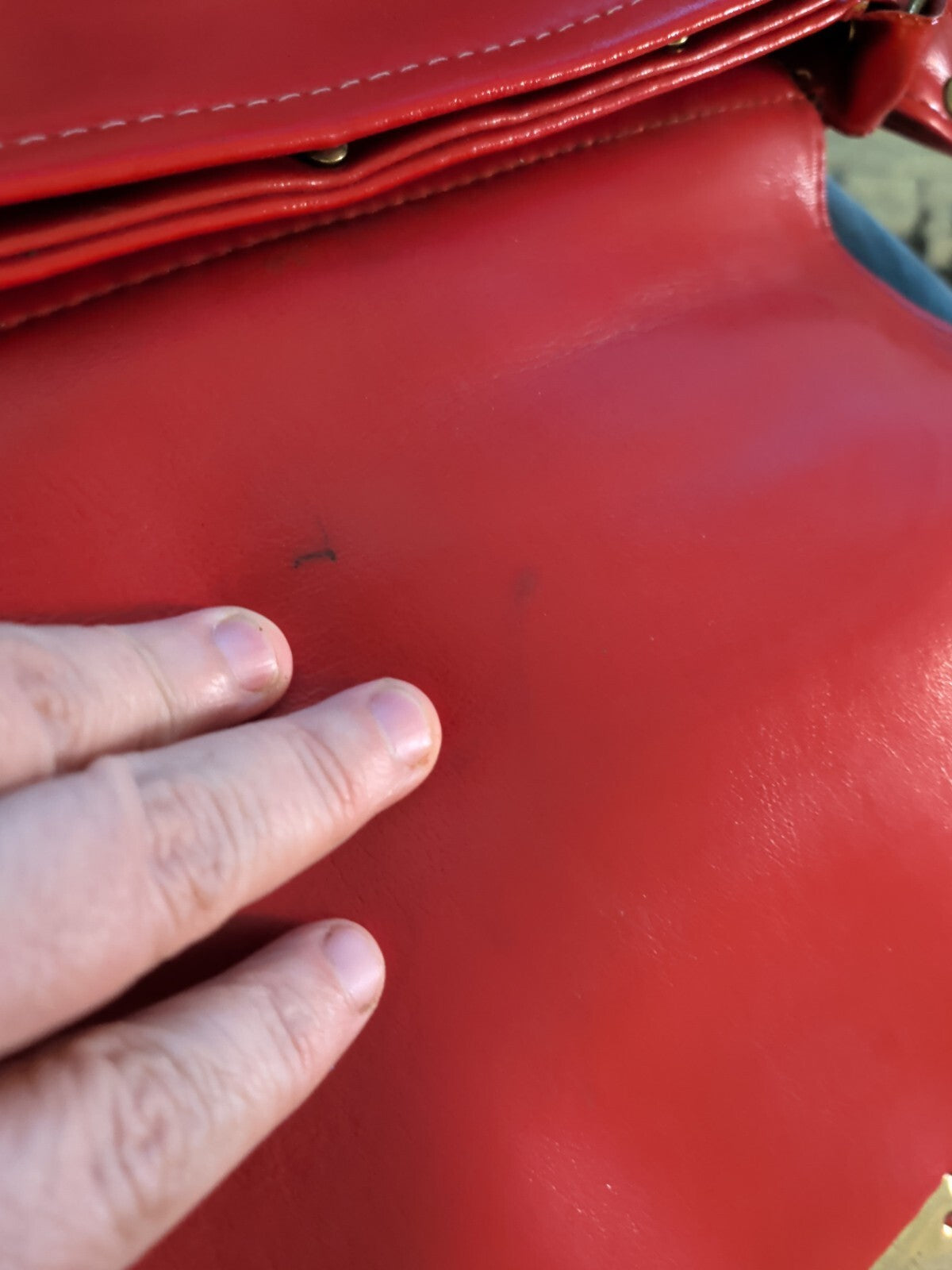 70s Retro Mod Red Shoulder Bag Vintage Faux Leather Turn Lock Crossbody Purse