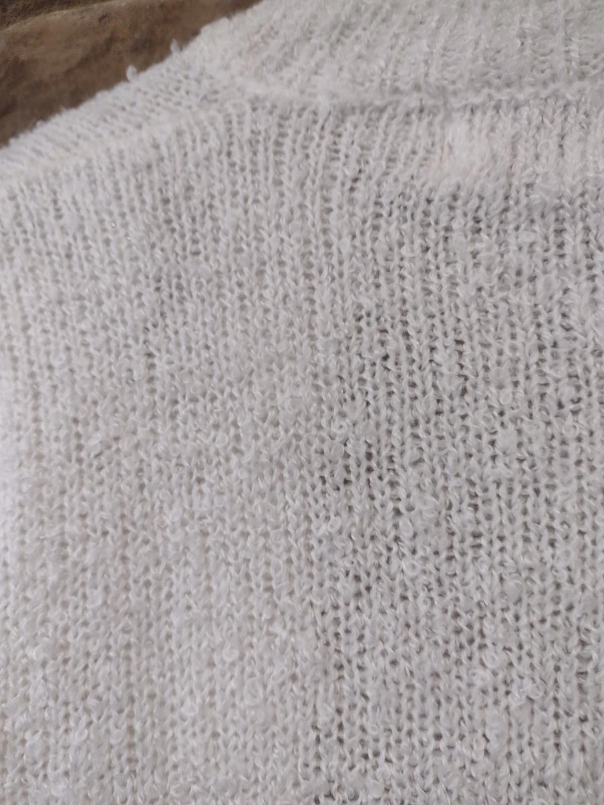 Vintage 1980s Boucle Knit White Acrylic Cardigan M Off White
