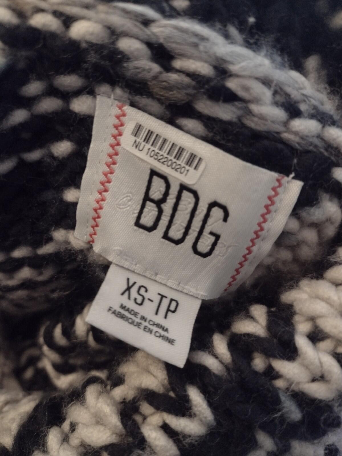 BDG Urban Outfitters Flynn Toggle Cardigan Chunky Knit Patchwork Cropped Sz XS