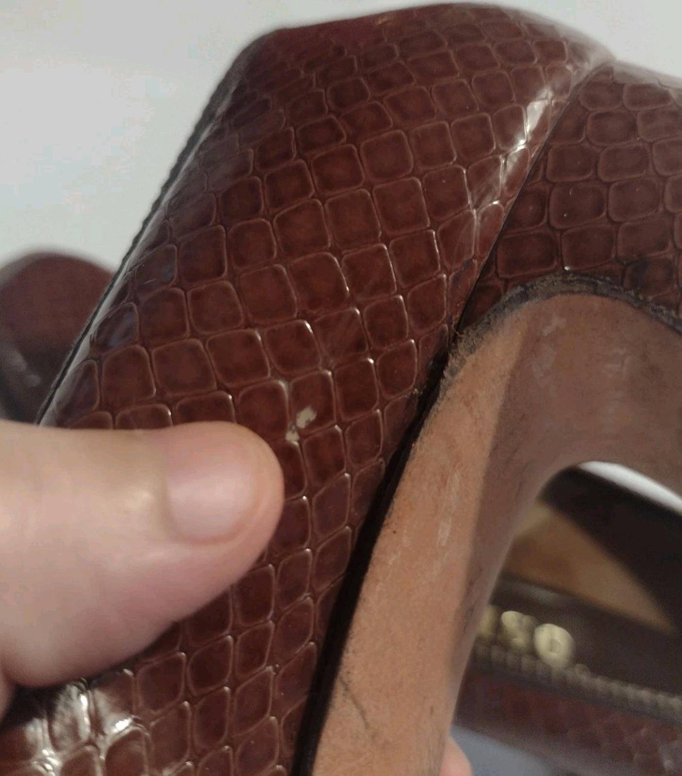 Vintage 50s De Liso Debs Brown Embossed Pumps Size 8A Mid-Century Glam Heels
