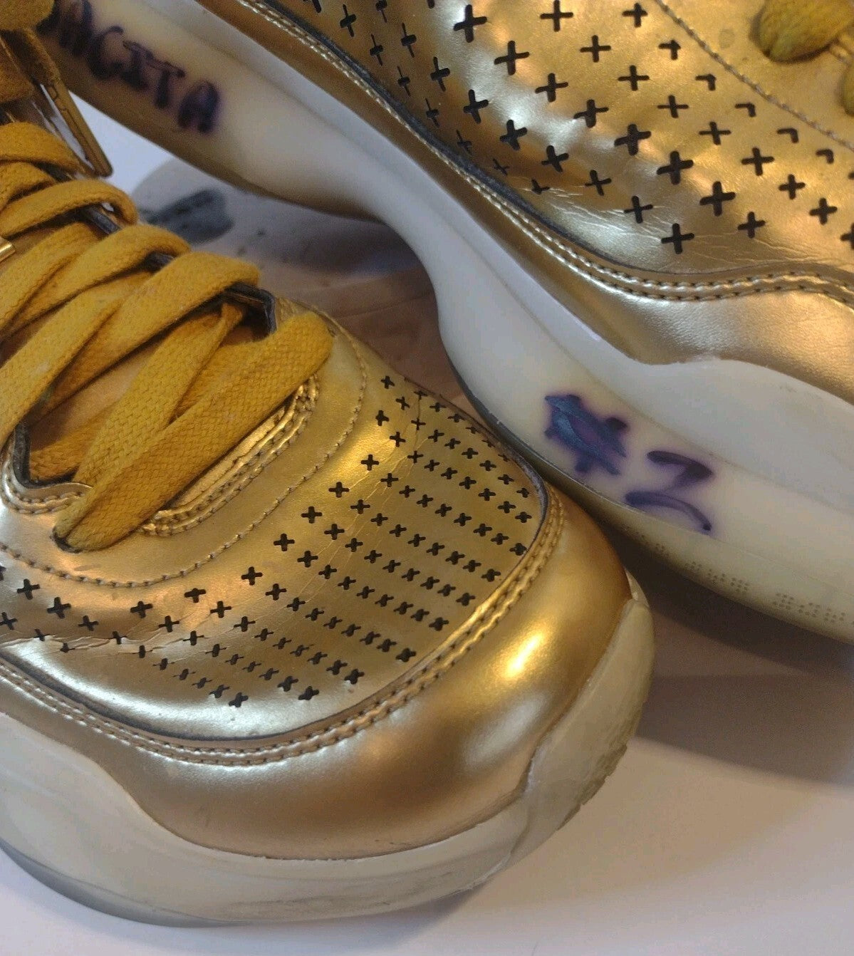 Nike Kobe VII 7 Gold Metallic Basketball Shoes Mens 10 Black Mamba Tribute