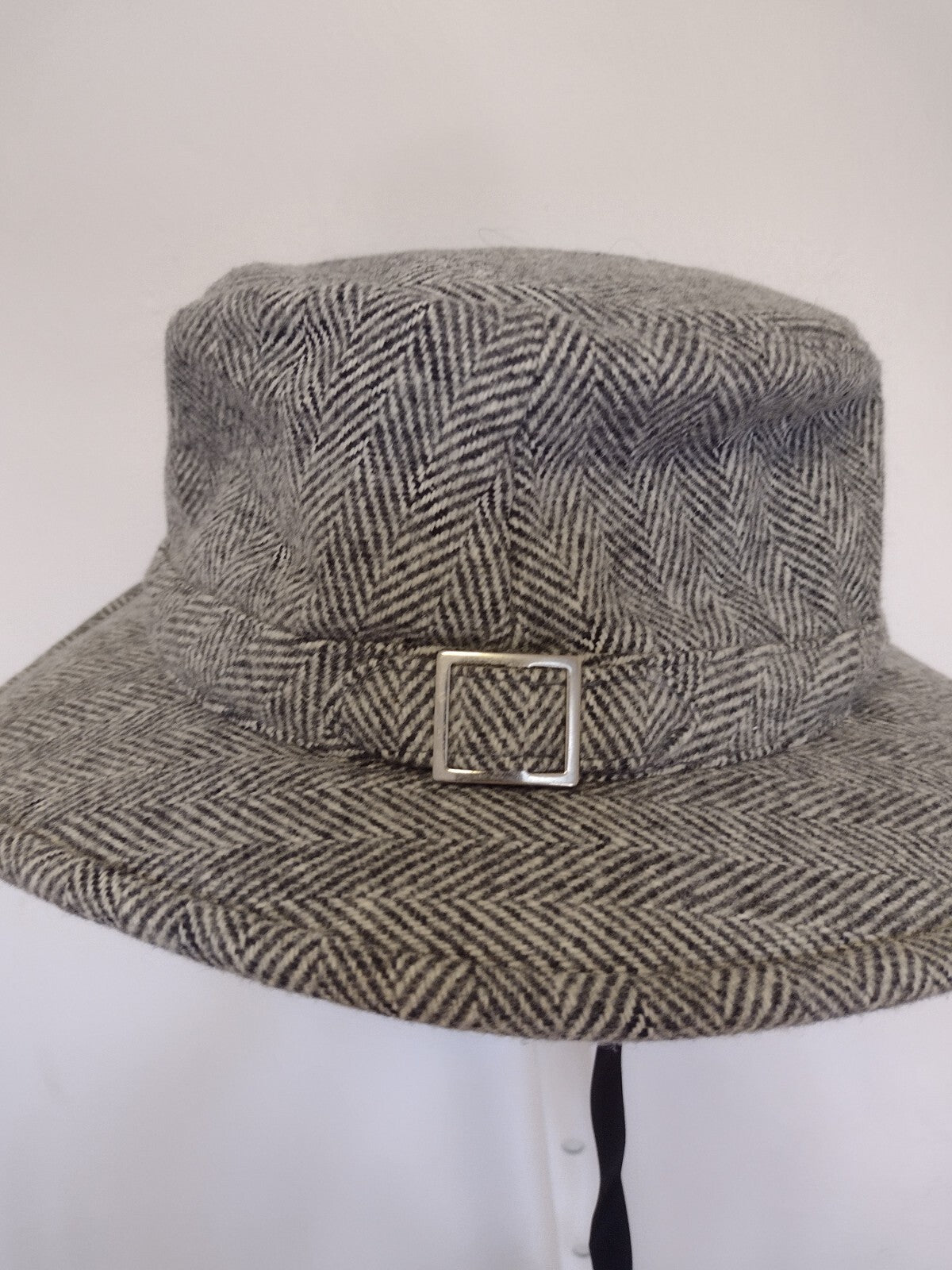 Vintage 2003 Tilley Winter Hat 7 3/8 Wool Herringbone Made Canada Ear Flaps