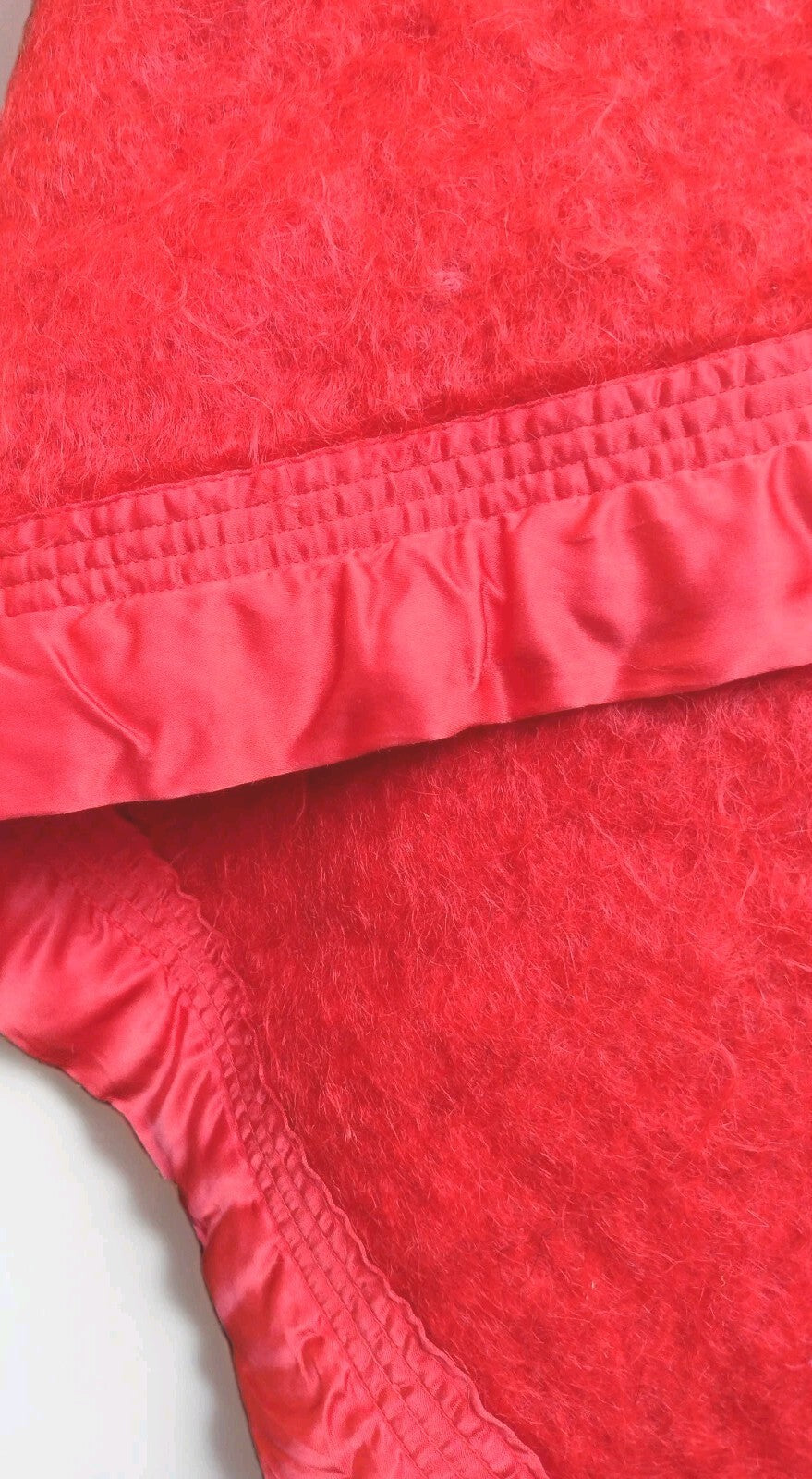 Vintage 70s St Albans Glen Monarch Pure Scottish Mohair Blanket Red 102x92