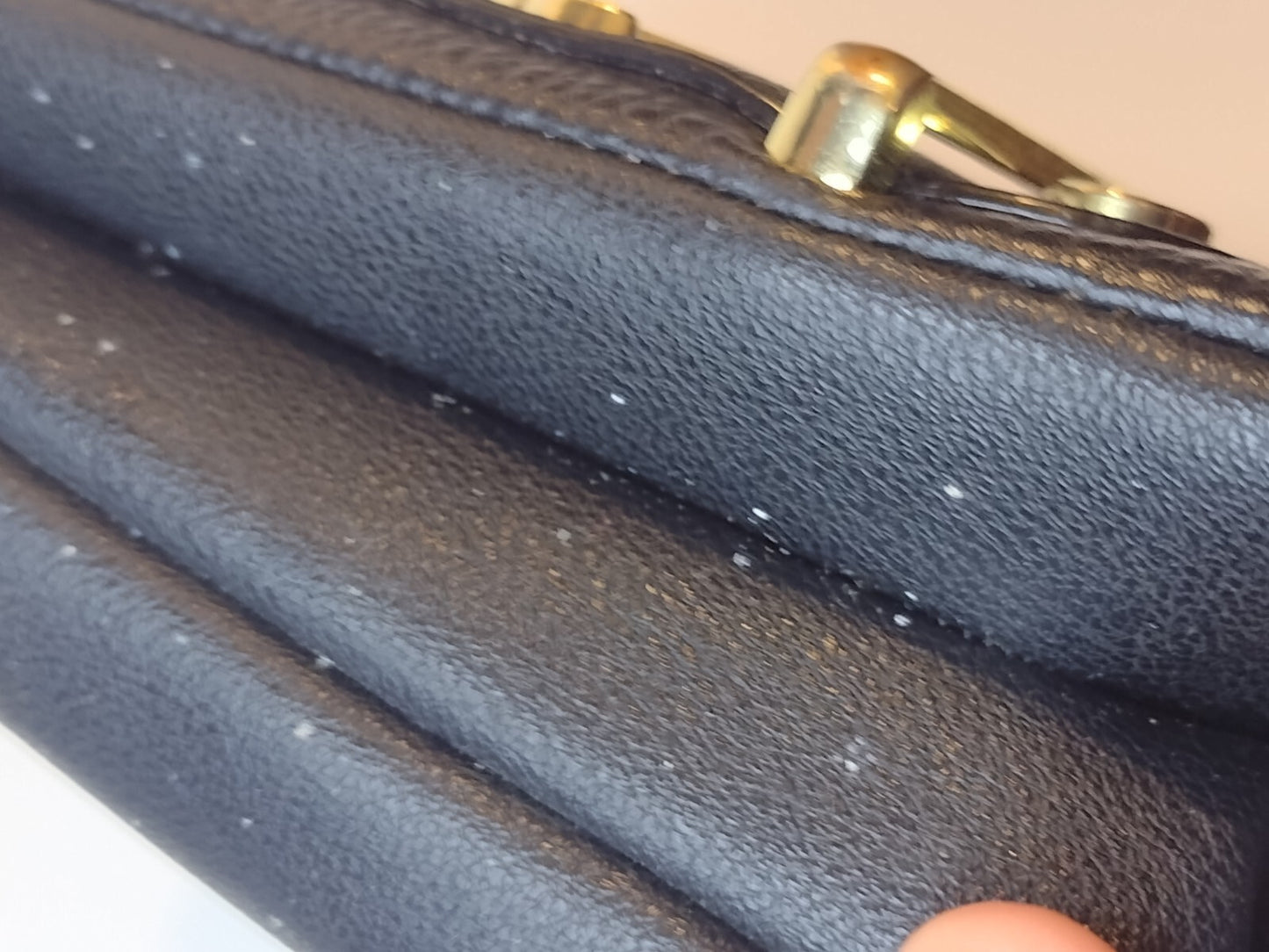 Juicy Couture Black Crossbody Bag Faux Leather Y2K Gold Logo Adjustable Strap