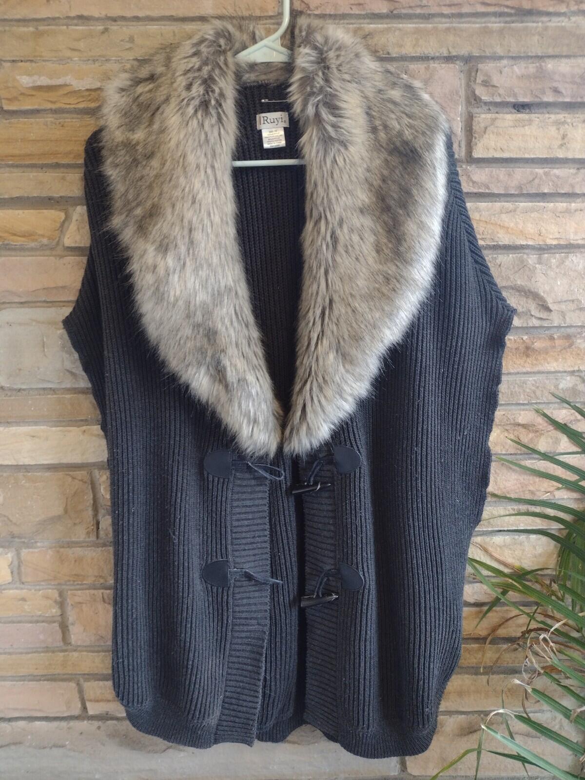 Ruyi Knit Sweater Vest Faux Fur Collar Off Black Women Sz OS With Toggle Close