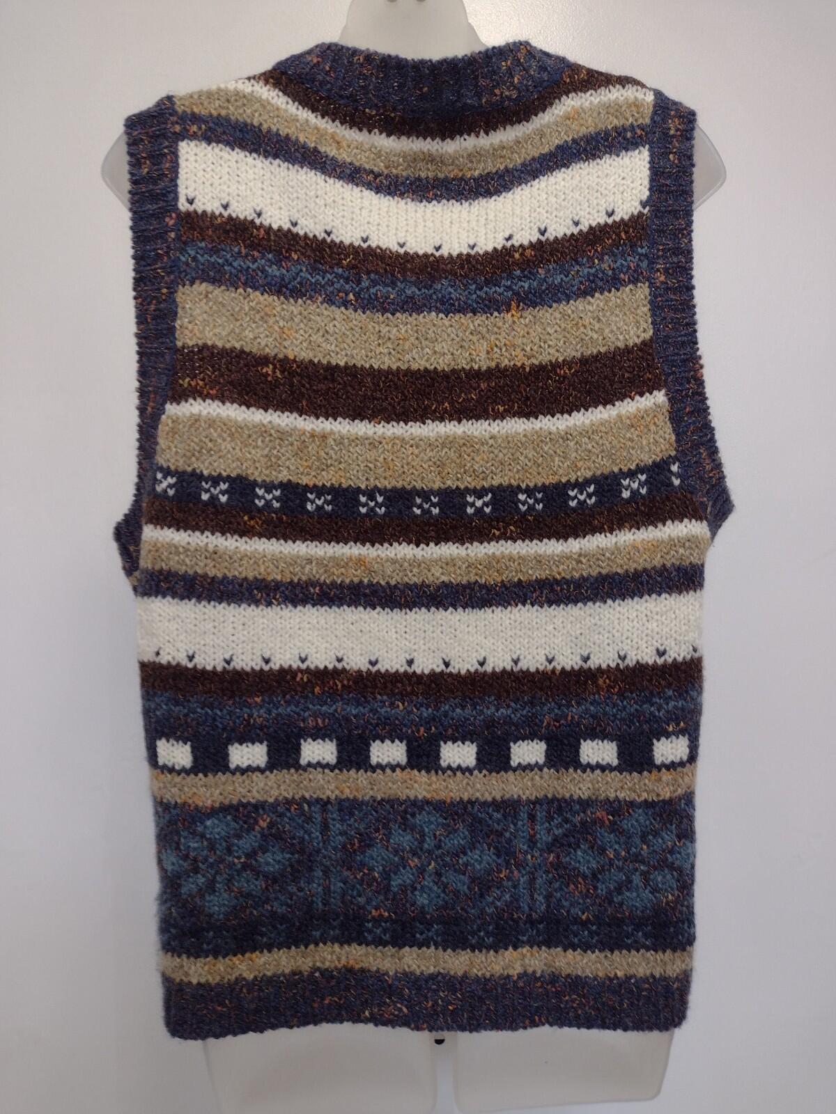 VTG St Johns Bay Wool Sweater Vest Geometric Knit Taiwan M