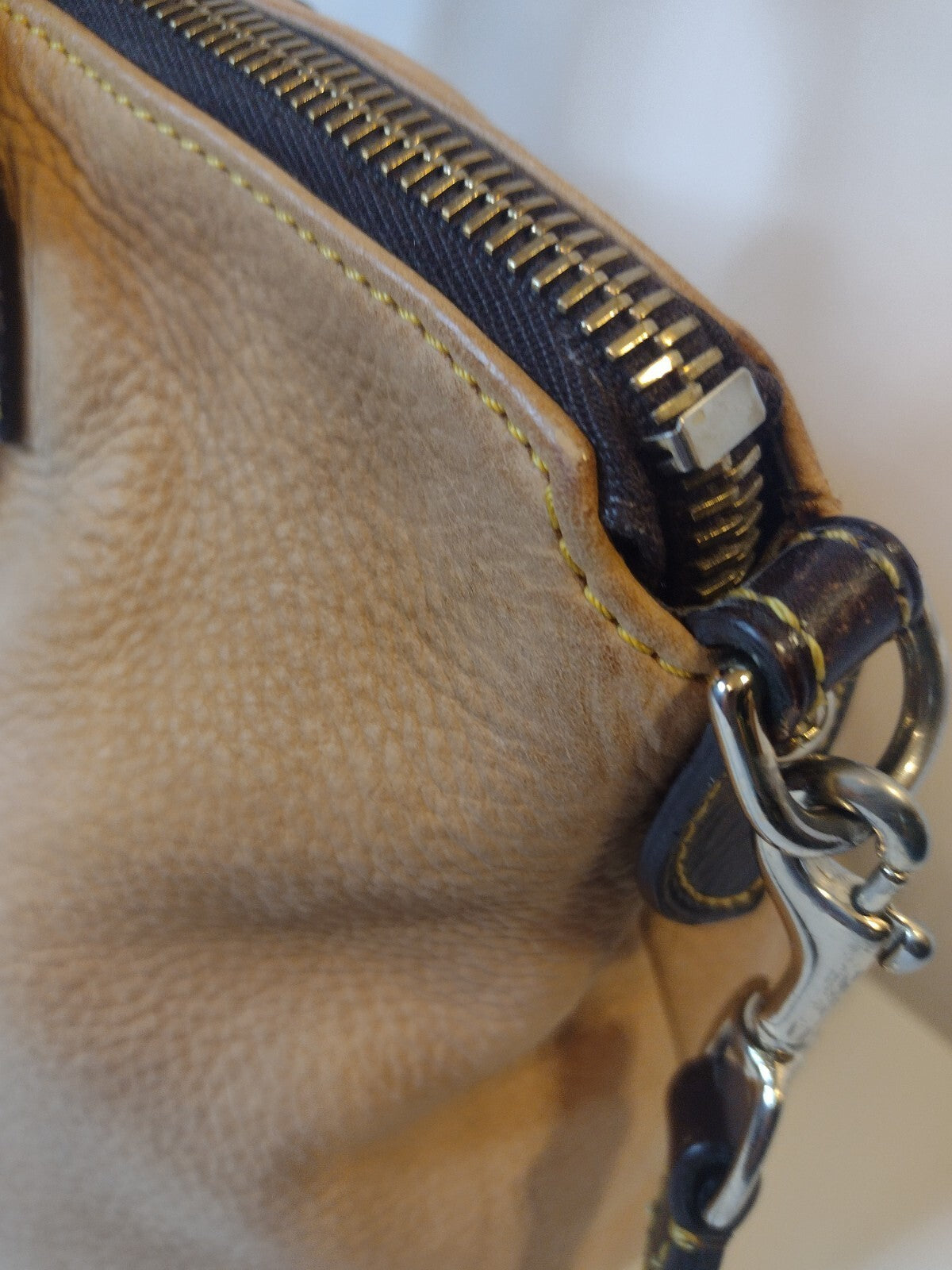 Dooney & Bourke Florentine Vachetta Leather Satchel Crossbody Bag Cream Brown
