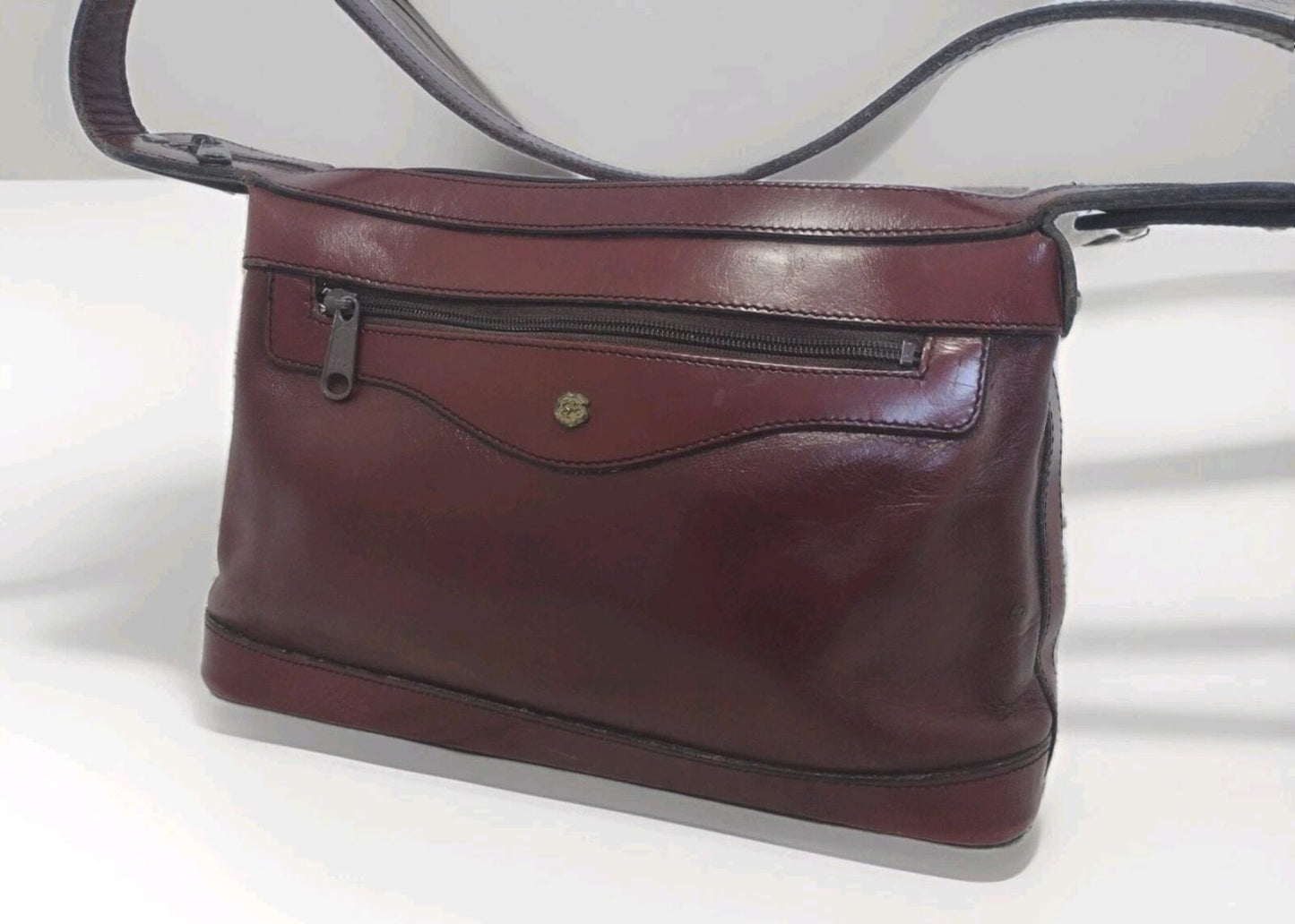Vintage 70s John Romaine Oxblood Leather Shoulder Bag Crest Logo Brass Feet 12x8