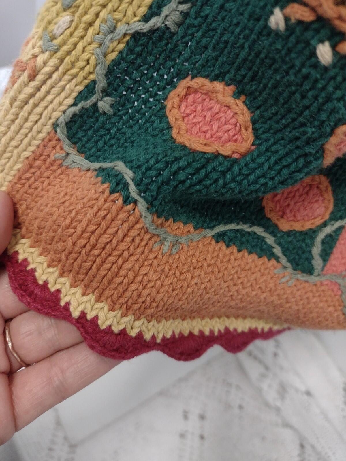 Vintage Reed Hunter Patchwork Floral Grandma Sweater M Hong Kong Hand Knit