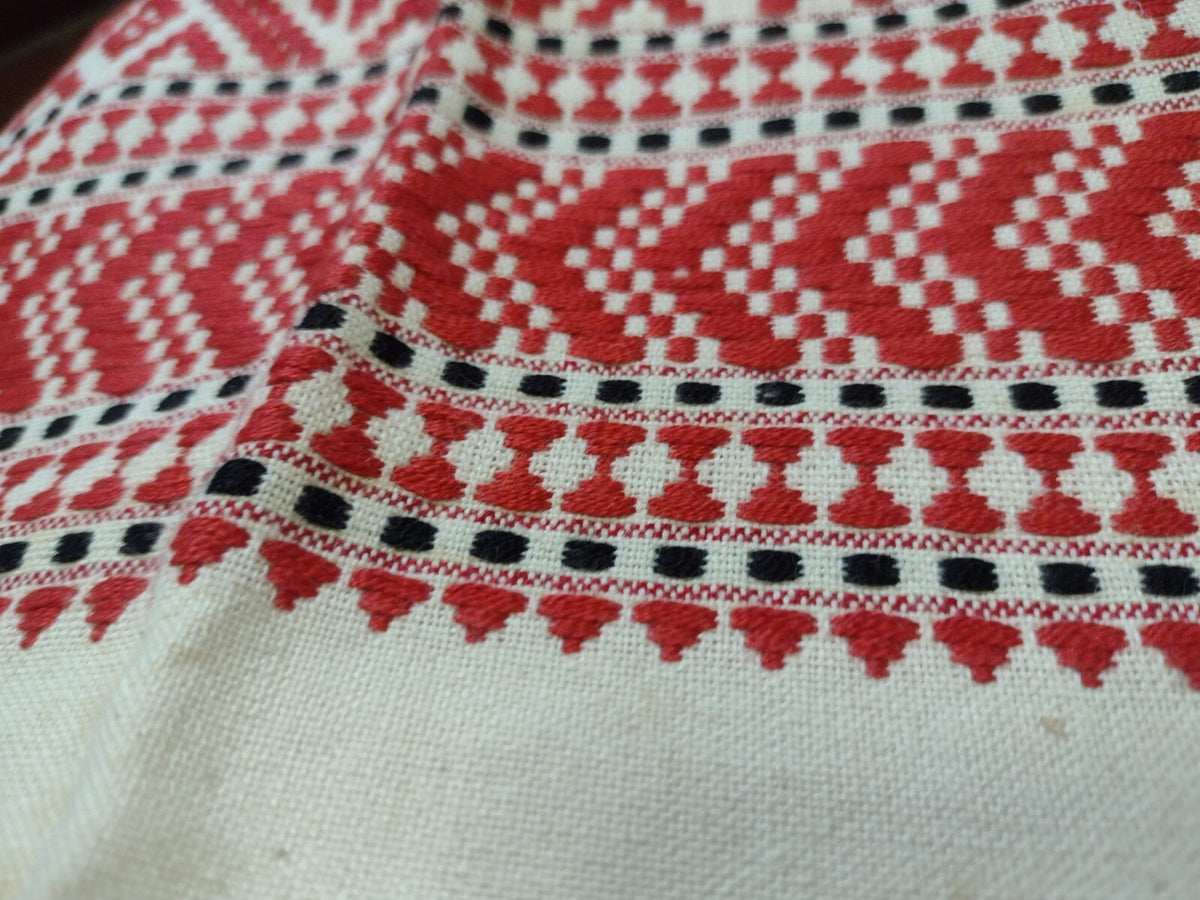 Vintage Folk Art Embroidered Linen Textile Lot Redwork Table Linens Pillow