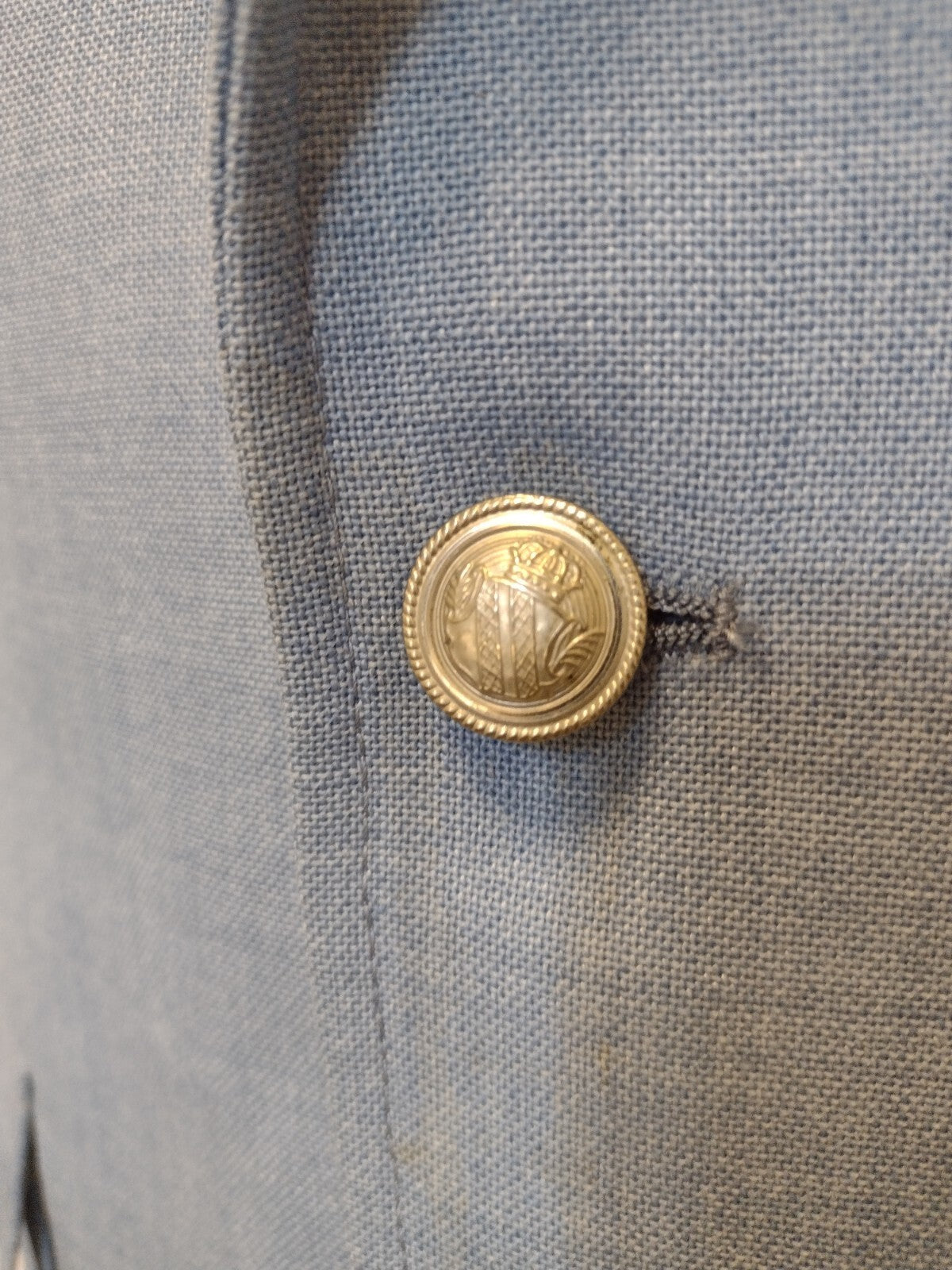 Vintage Bloomingdale’s Traditionalist Men’s Blazer Blue Pewter Crest Buttons 40R