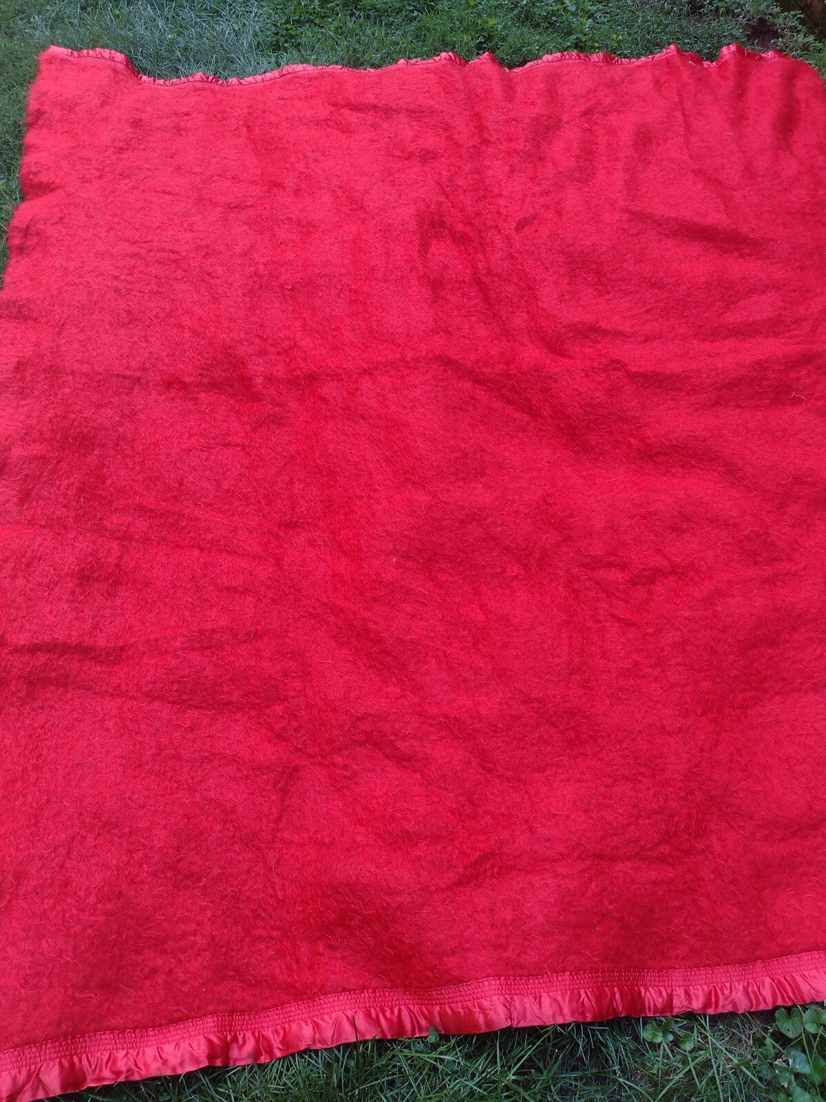 Vintage 70s St Albans Glen Monarch Pure Scottish Mohair Blanket Red 102x92