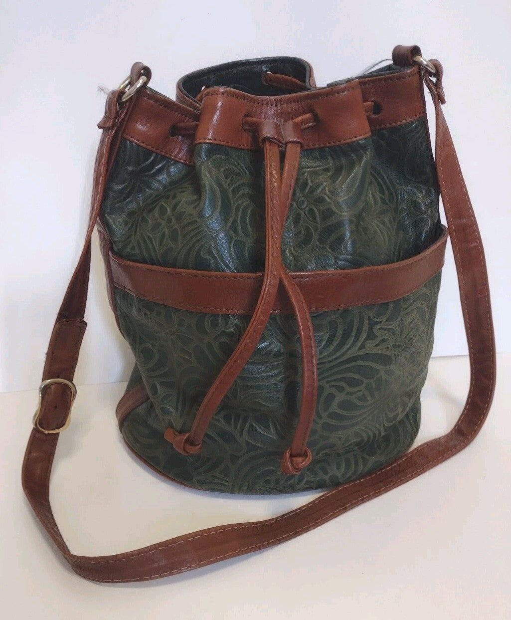 Vintage 80s 90s Green Embossed Leather Bucket Bag Drawstring Boho Western