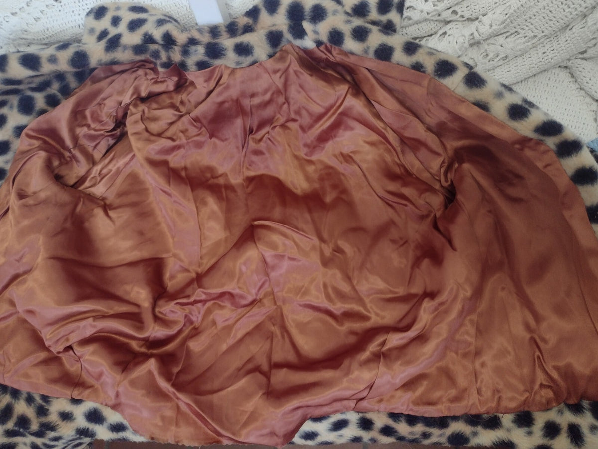 Vintage 1960s Womens Faux Fur Jacket Small Medium Leopard Print Cropped