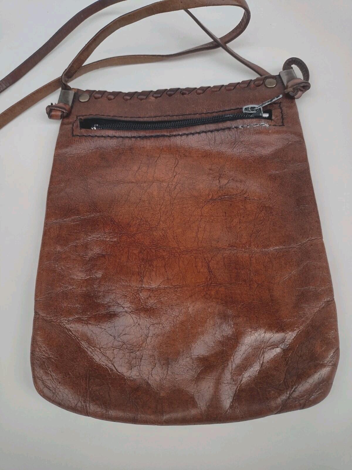 Vintage 70s Artesanía Argentina Leather Crossbody Bag Handcrafted Boho