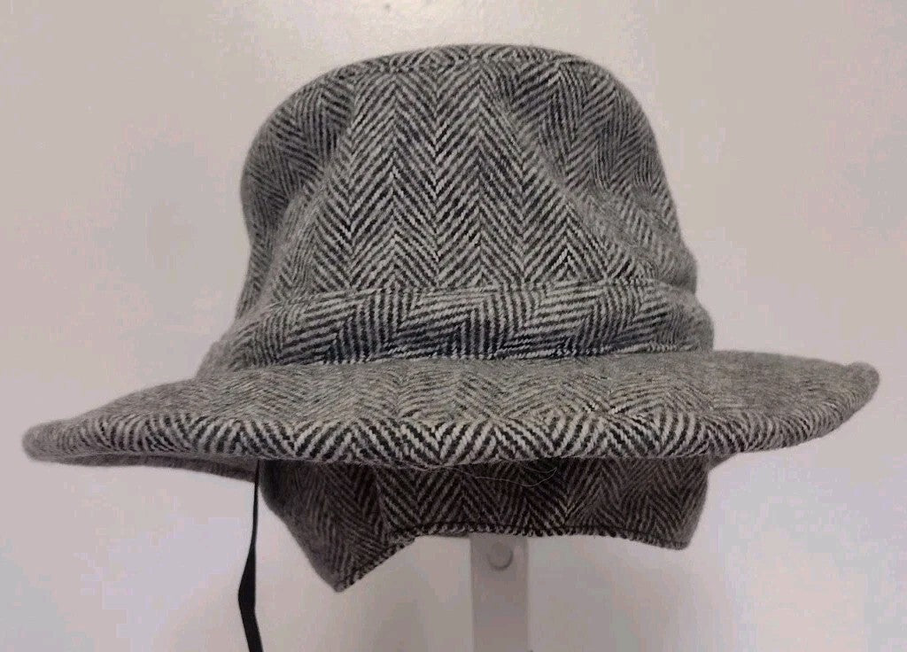 Vintage 2003 Tilley Winter Hat 7 3/8 Wool Herringbone Made Canada Ear Flaps