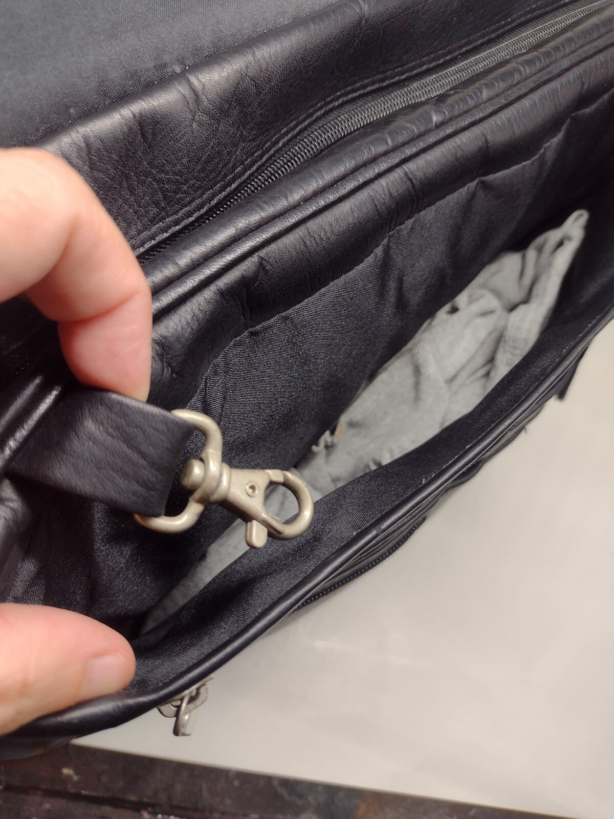 90s Black Genuine Leather Expandable Briefcase Amiet Swiss Lock Executive Bag
