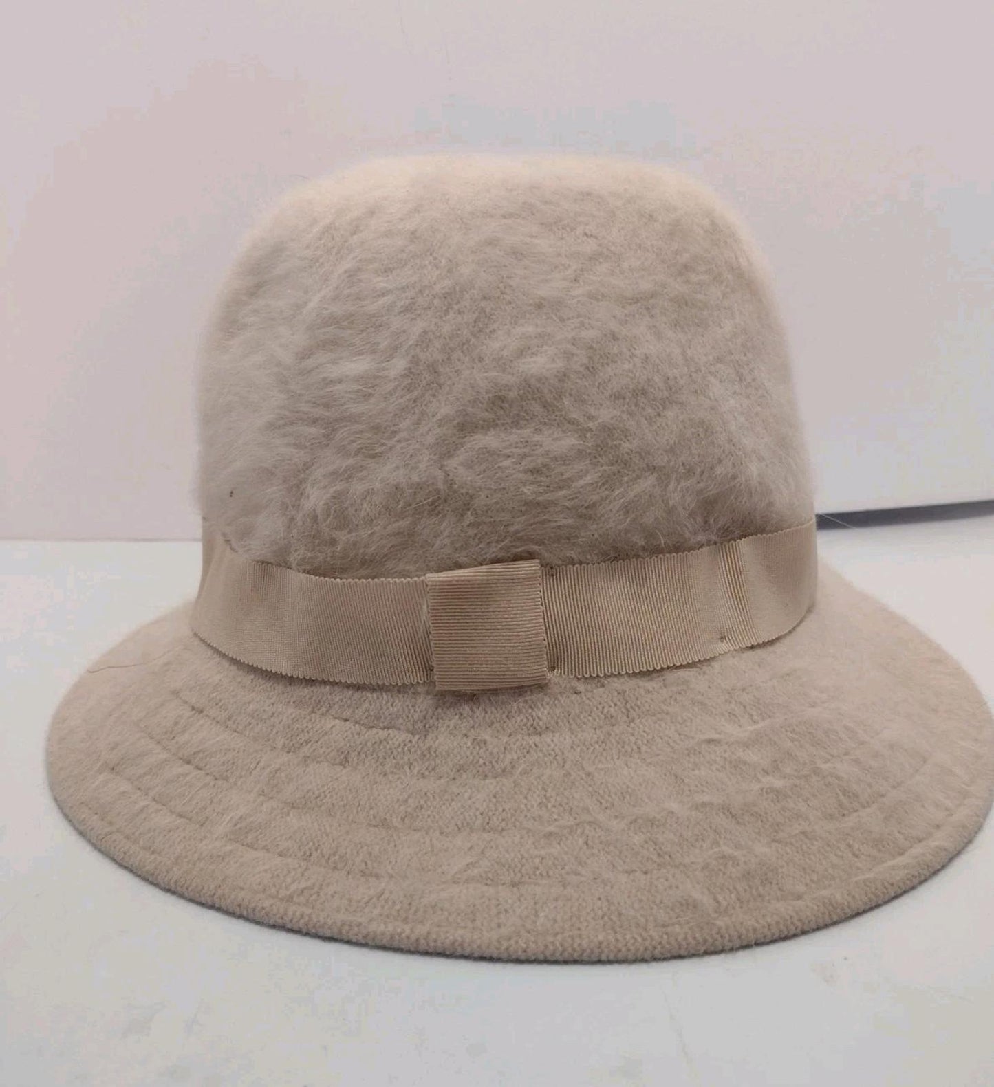 Vintage Kangol Furgora Wide Brim Hat Made in England Beige Plush 20.5”