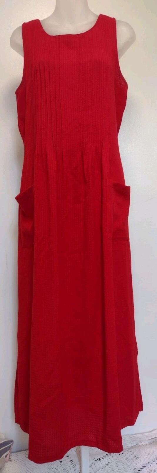 Melissa Harper Red Textured Sleeveless Dress Size 10 Button Back Pockets