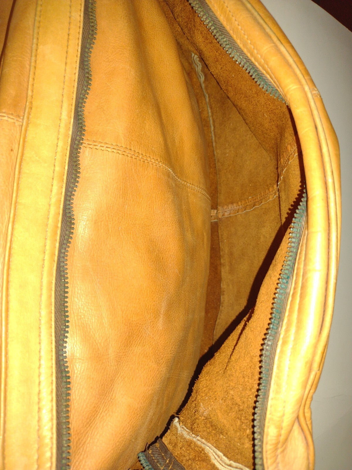 Vintage Boho Leather Weekender Travel Bag Cognac Suitcase Colombia 20in Luggage