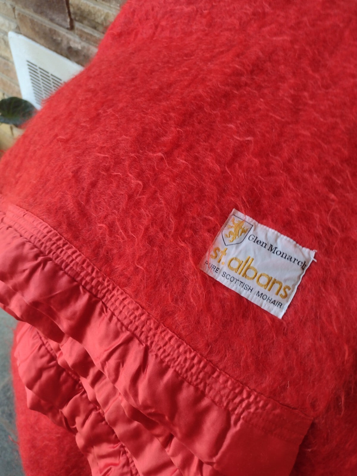 Vintage 70s St Albans Glen Monarch Pure Scottish Mohair Blanket Red 102x92