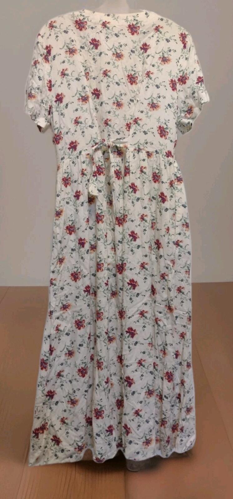 VTG L.L.Bean Floral Rayon Dress Petite 14 Made in USA Button Front Tie Back