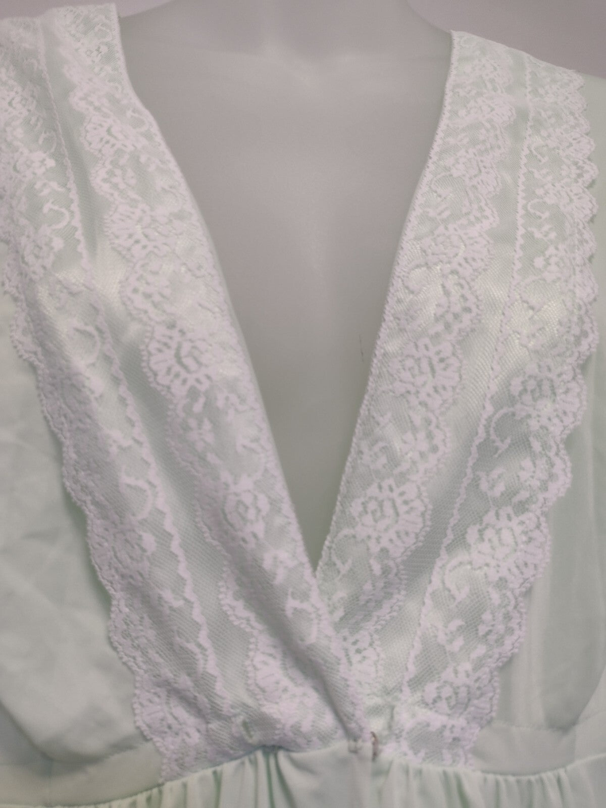 Vintage Shadowline Maxi Robe Large Pistachio Green Nylon Lace Made USA 57"