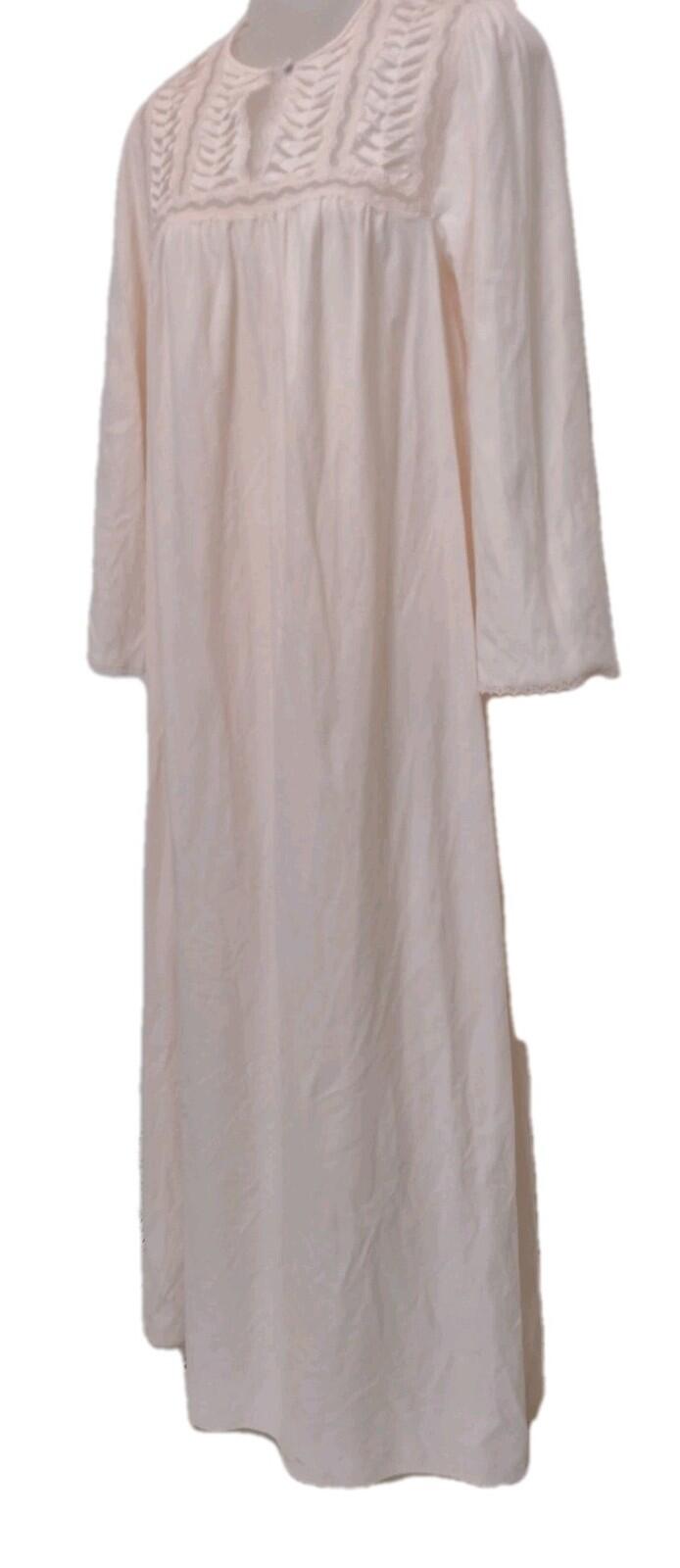 VTG 70s Vanity Fair Nylon Nightgown Brushed Lace Bib Granny Gown S Pink