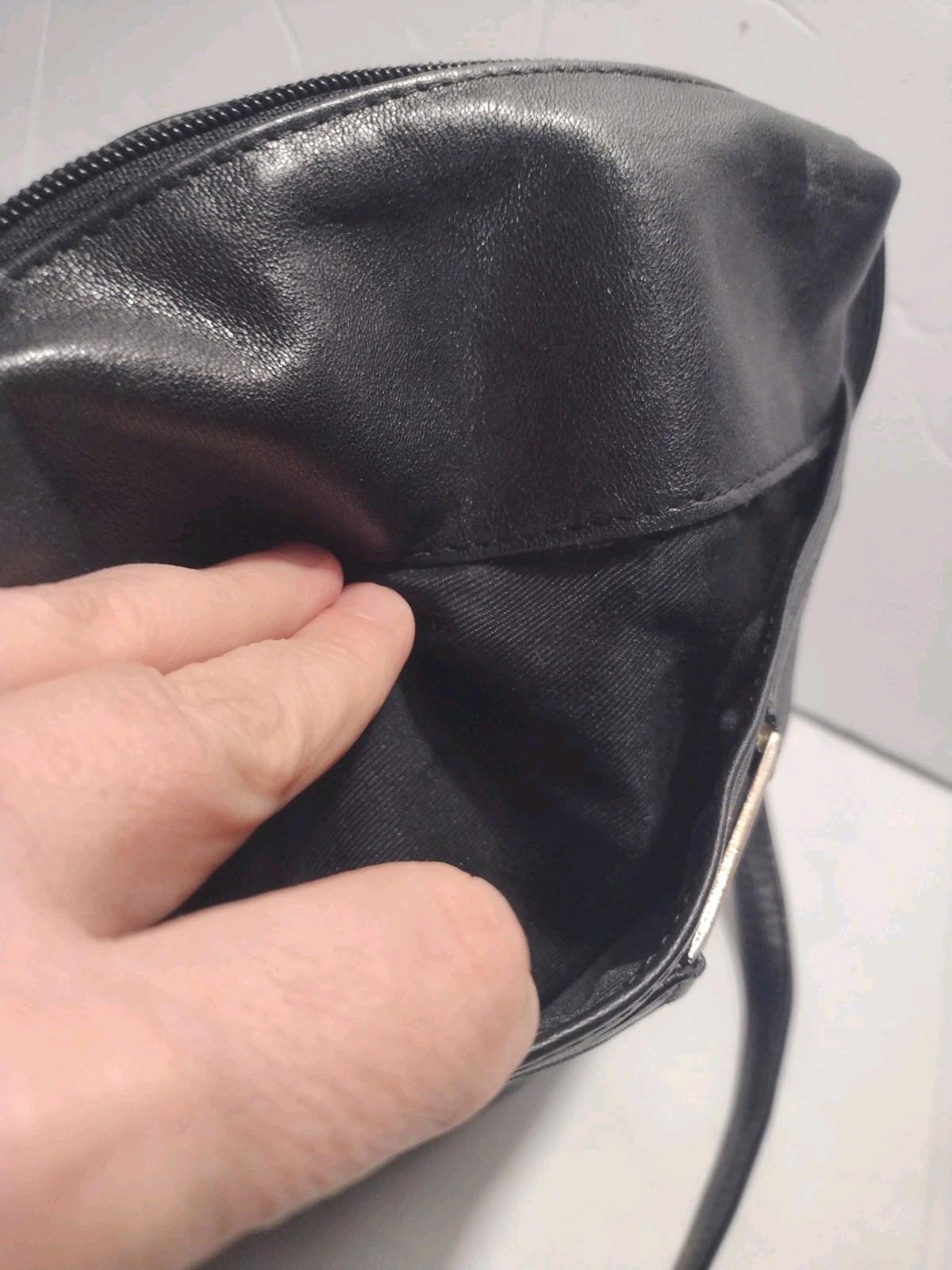 Kenneth Cole New York Small Should Bag Black Leather Outside Pocket Zip Closure