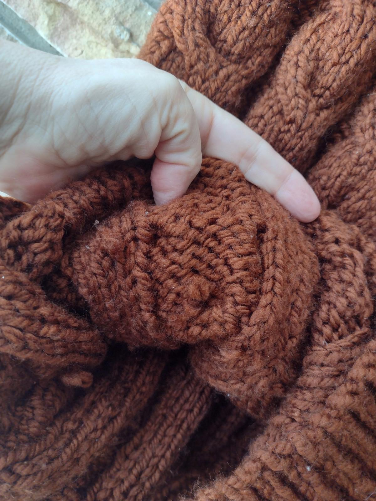 🧶Chunky Hand Knit Cable Turtleneck Vest / Tunic Mahogany Brown Sz L