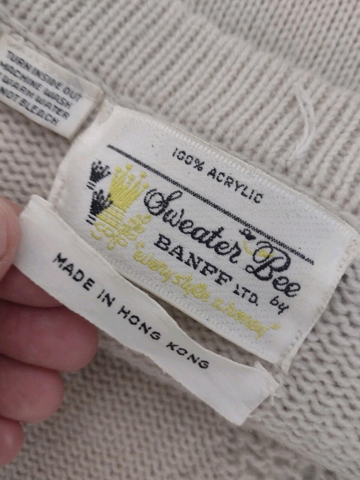 VTG 70s Sweater Bee Hong Kong Knit Poncho Cape Beige Eyelet ButtonsDeadstock