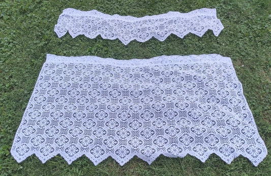 Vintage 60s White Crochet Lace Cafe Curtain Valance Set Floral Cottagecore 60"