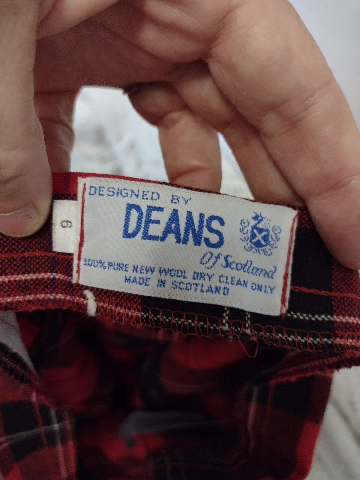 Vintage 70s Deans of Scotland Wool Tartan Midi Skirt Size 6 Red Plaid Preppy