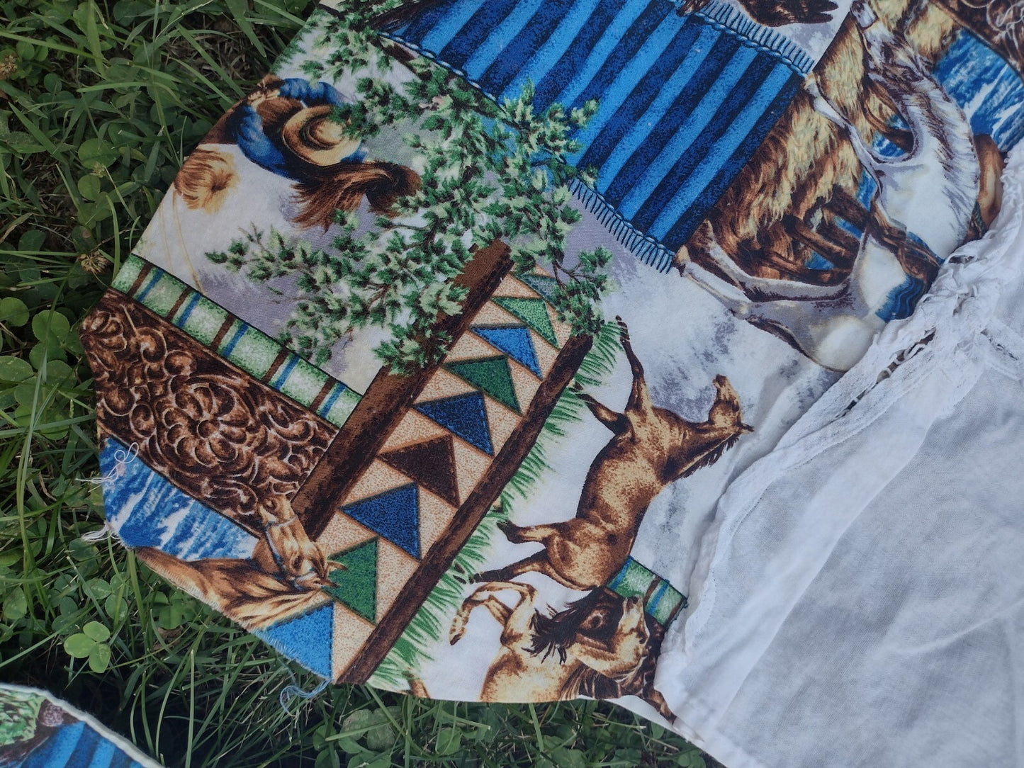 Vintage Embroidered Cutwork Tablecloth Horse Western Kitchen Curtain Panels Set