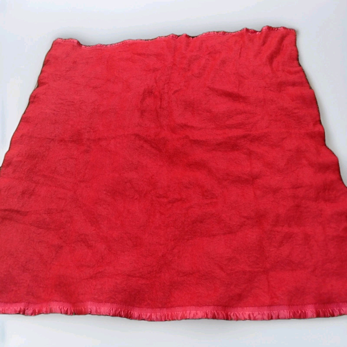 Vintage 70s St Albans Glen Monarch Pure Scottish Mohair Blanket Red 102x92
