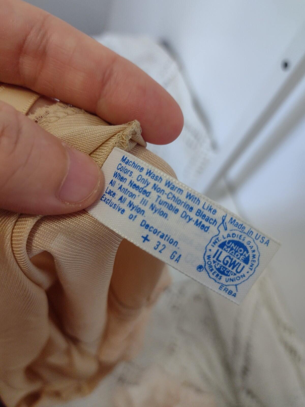 VTG 70s JCPenney Nice ’N Spicy Beige Lace Nylon Camisole Top 36 USA Union