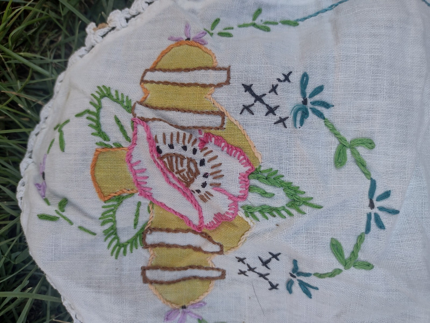 VTG 40s Pillowcases Floral Cross Stitch Embroidered Handmade Lace Doily Cottage