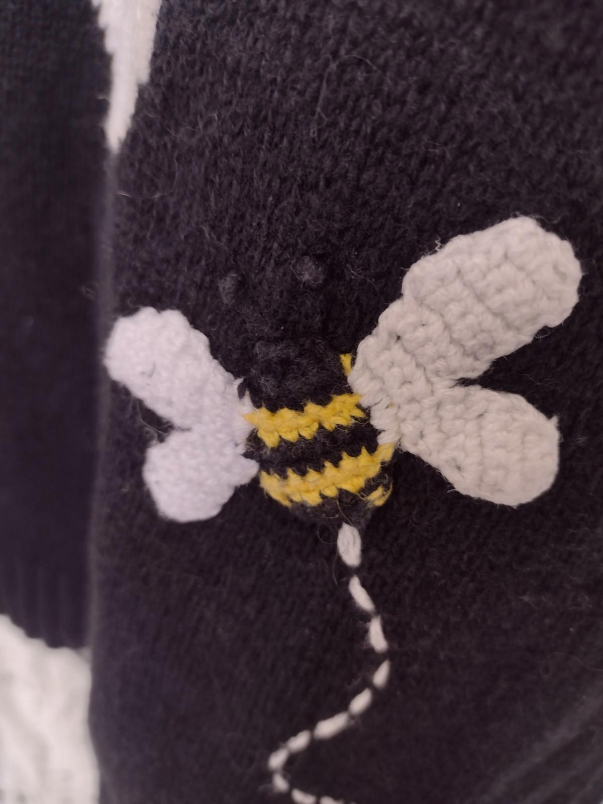 Rare Vintage Y2K Quacker Factory Daisy B Embroidered Black Sweater Sz M