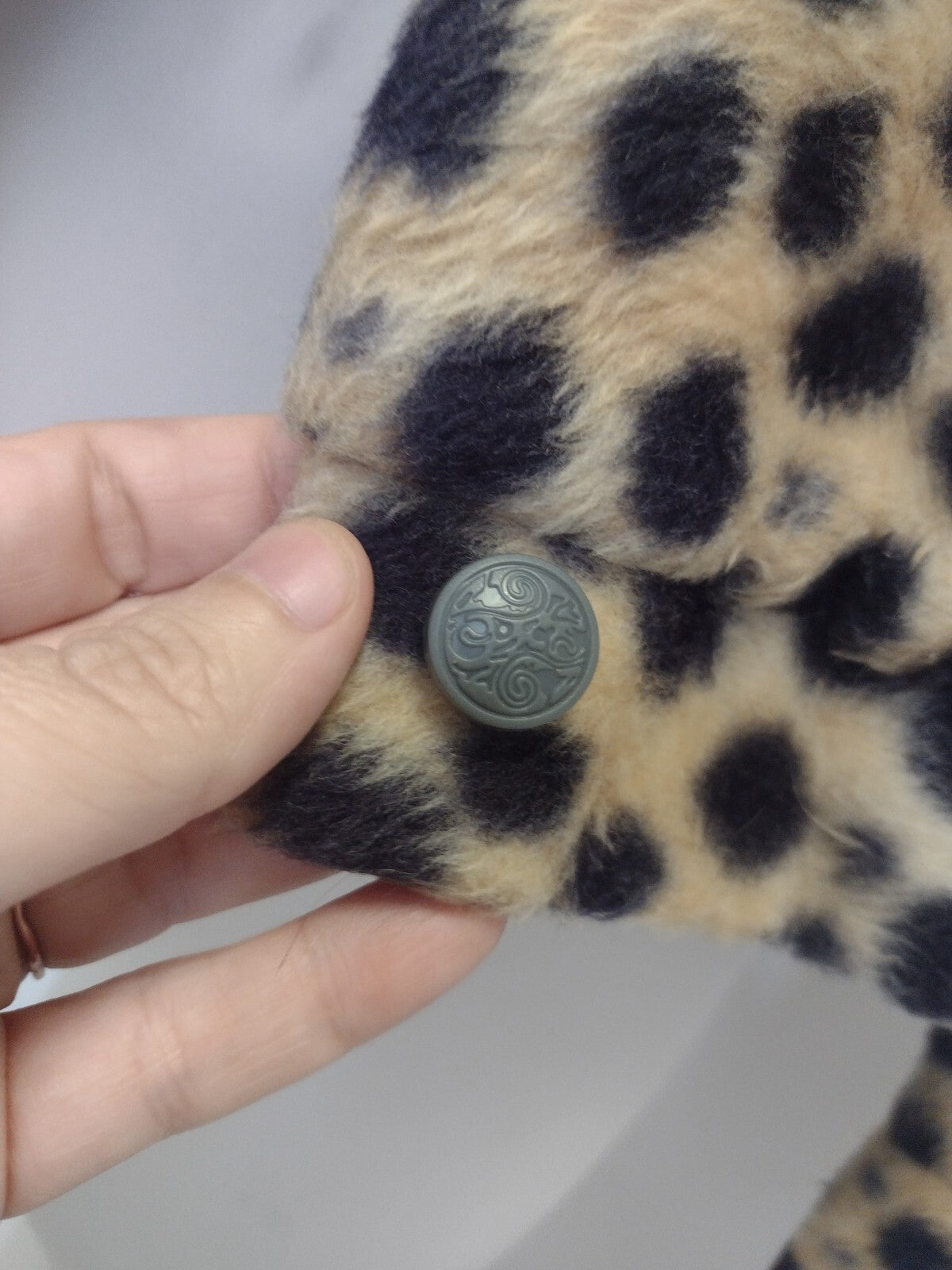 Vintage 1960s Womens Faux Fur Jacket Small Medium Leopard Print Cropped
