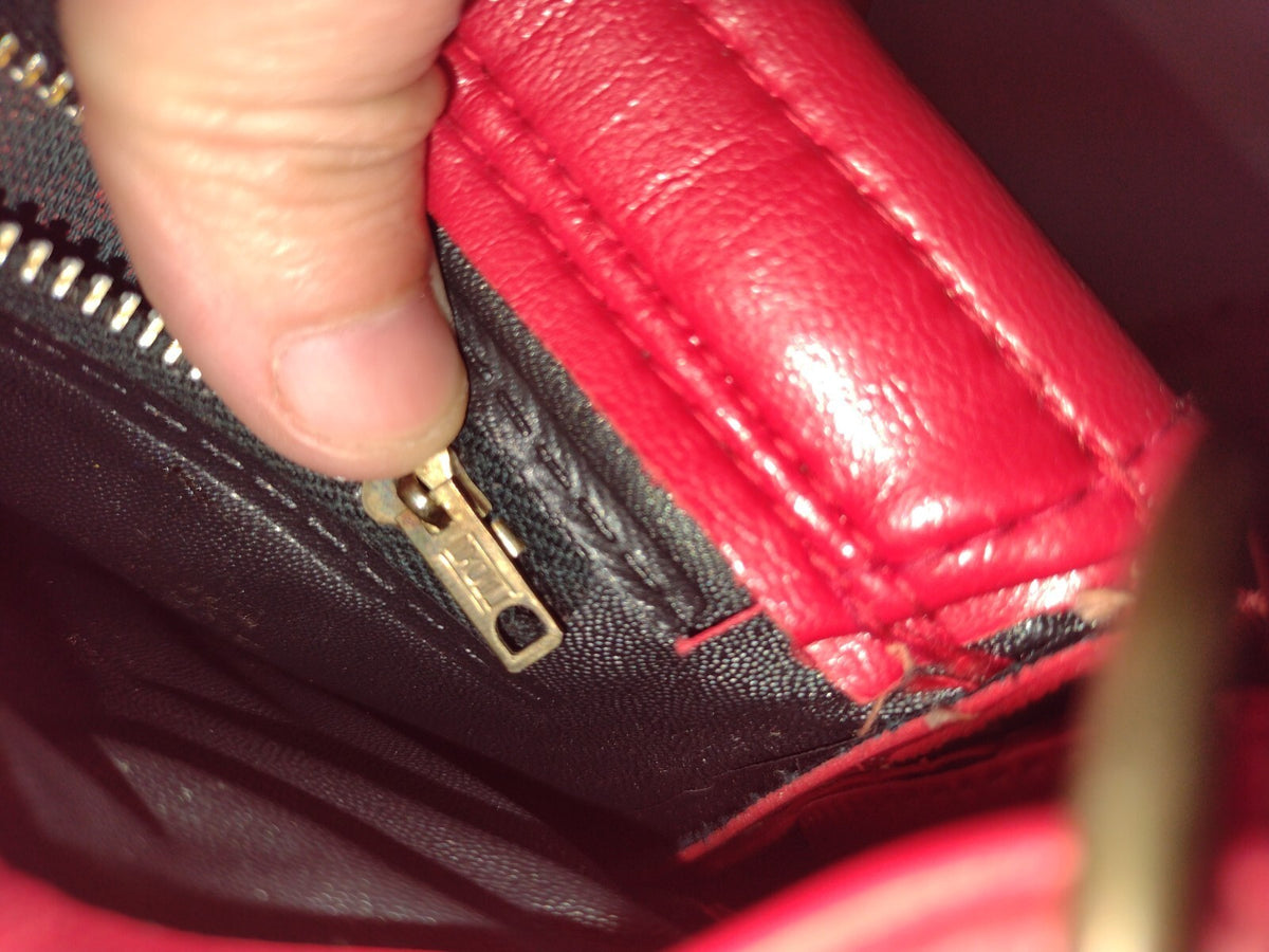 70s Retro Mod Red Shoulder Bag Vintage Faux Leather Turn Lock Crossbody Purse