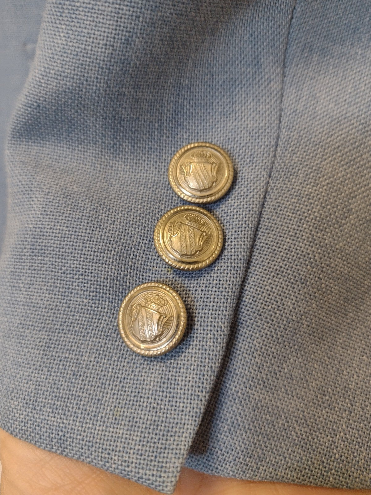 Vintage Bloomingdale’s Traditionalist Men’s Blazer Blue Pewter Crest Buttons 40R