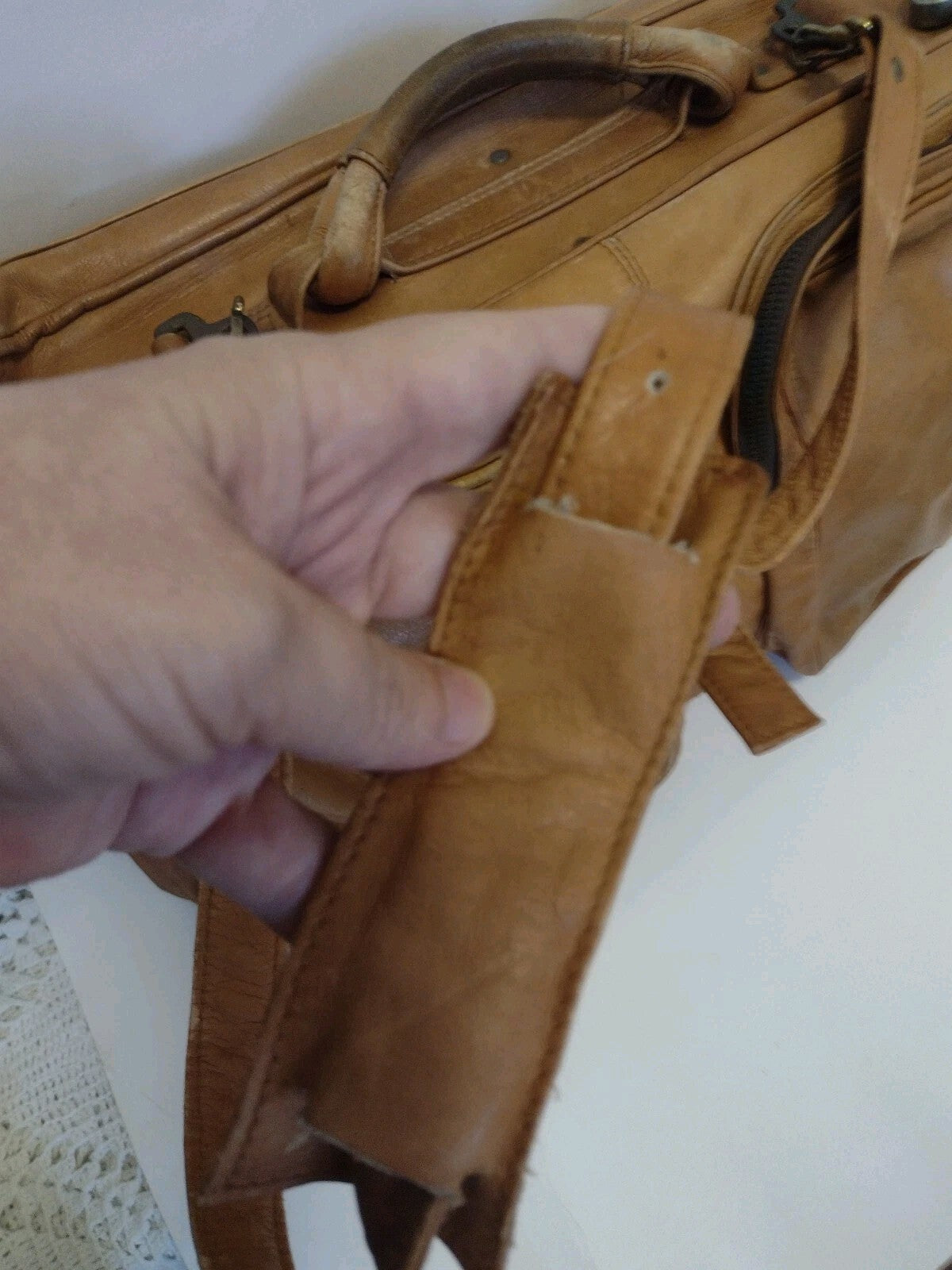 Vintage Boho Leather Weekender Travel Bag Cognac Suitcase Colombia 20in Luggage